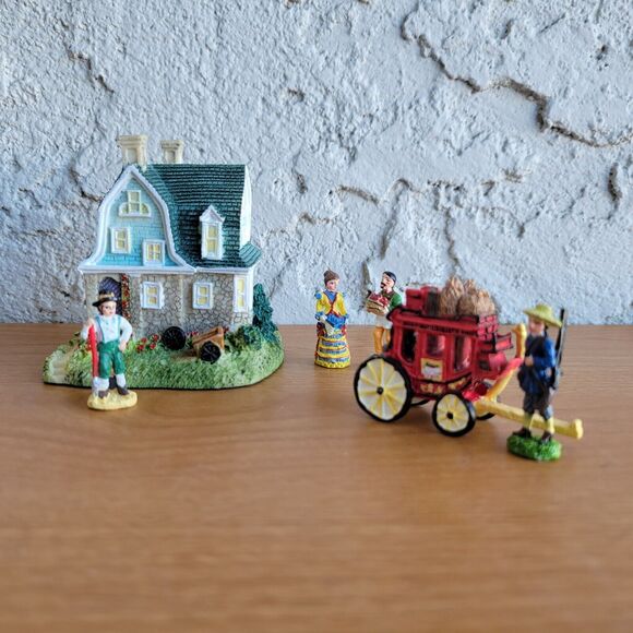 Liberty Falls all in one Miller family's shingle house with 5 handpainted pewter - Picture 6 of 14